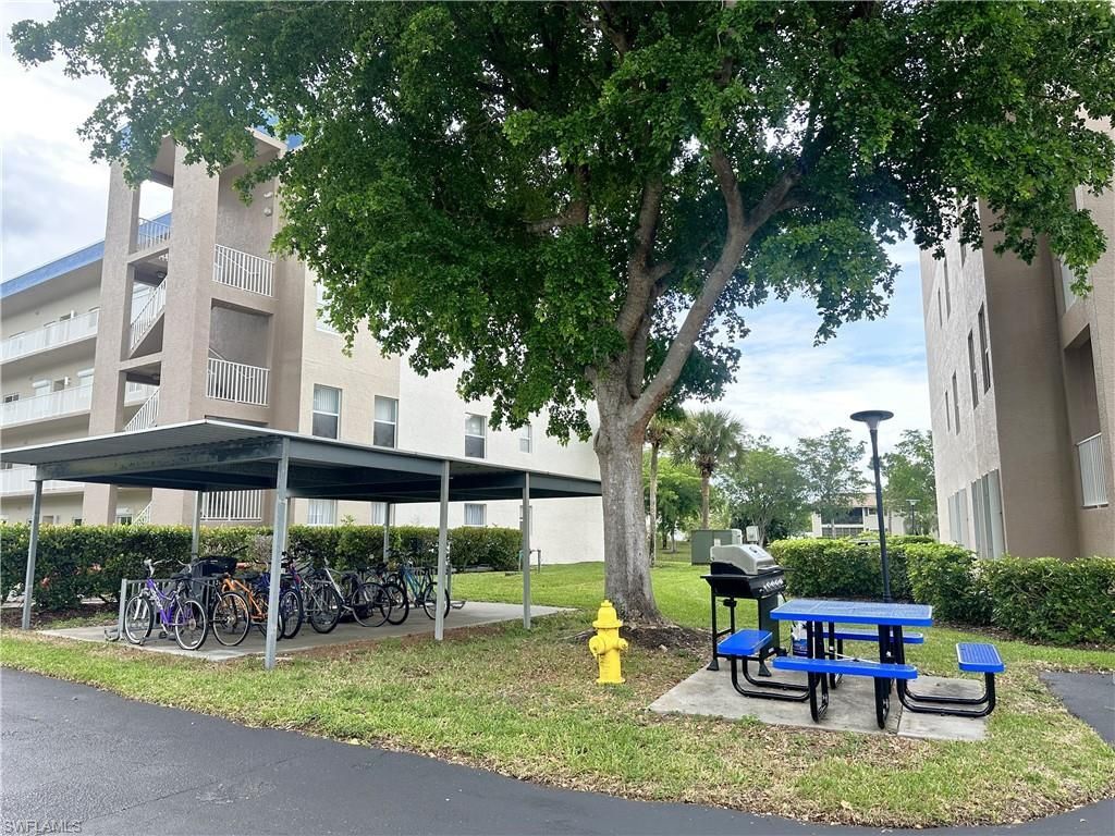 14931 Park Lake Dr , Unit 303, Fort Myers, FL 33919 Photo