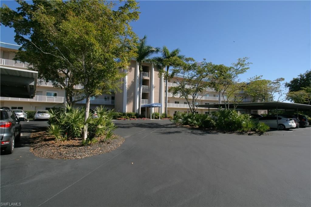 14931 Park Lake Dr , Unit 303, Fort Myers, FL 33919 Photo