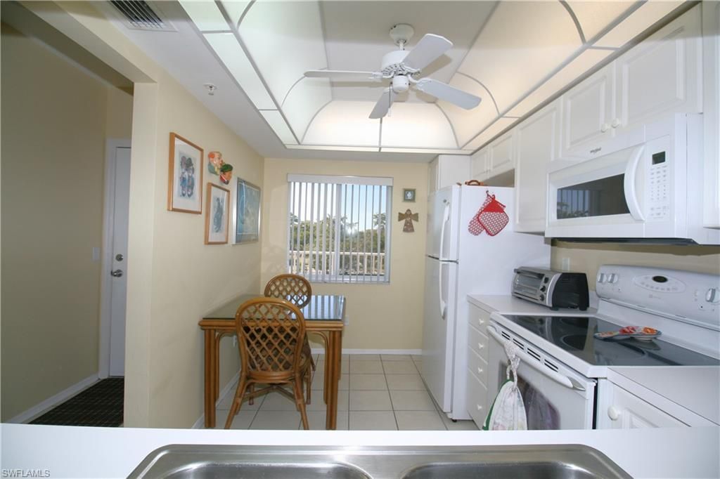 14931 Park Lake Dr , Unit 303, Fort Myers, FL 33919 Photo