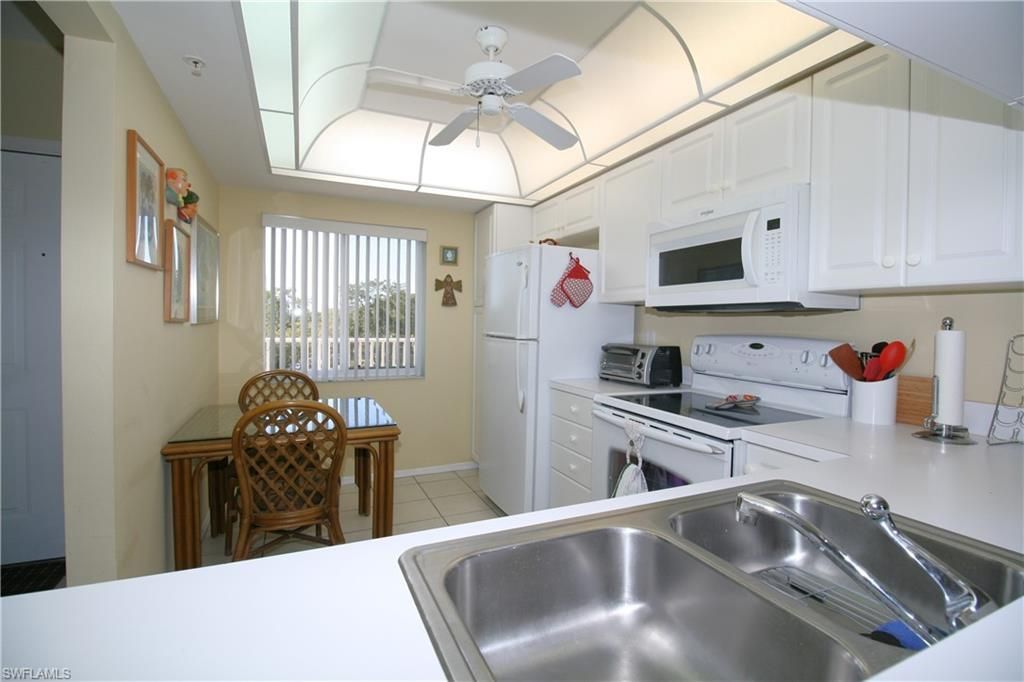14931 Park Lake Dr , Unit 303, Fort Myers, FL 33919 Photo