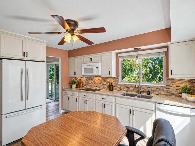 6851 Vantage Court, Florence, KY 41042 Photo 5