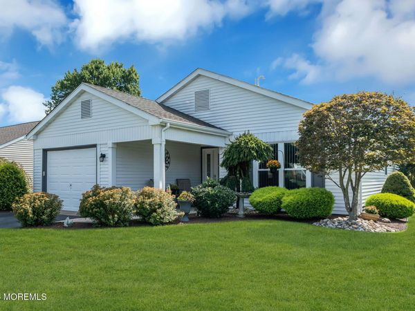 83 Red Hill Road, Manchester, NJ 08759