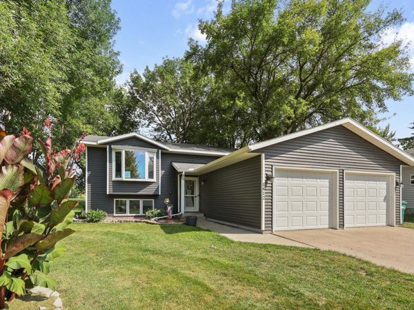 1612 Birch Avenue N, Glencoe, MN 55336