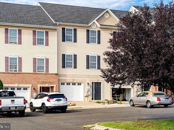 521 HOTCHKISS DRIVE , WOODSTOCK, VA 22664