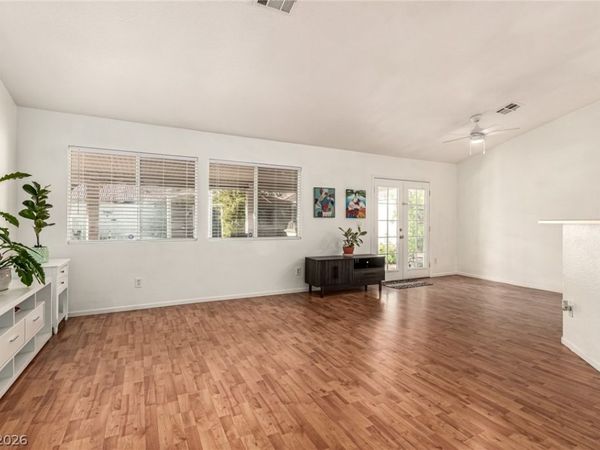 5931 Whalers Drift Street , North Las Vegas, NV 89031