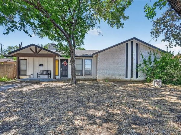 3825 Eugene Court N, Irving, TX 75062