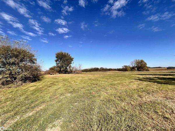 16042 Iowa Missouri Street, Bloomfield, IA 52537