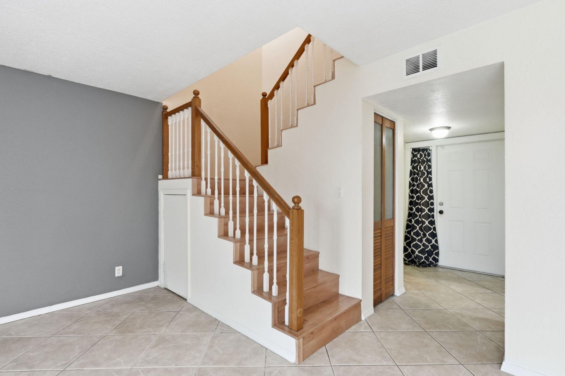 430 Commodore Drive, Unit 314, Plantation, FL 33325 Photo