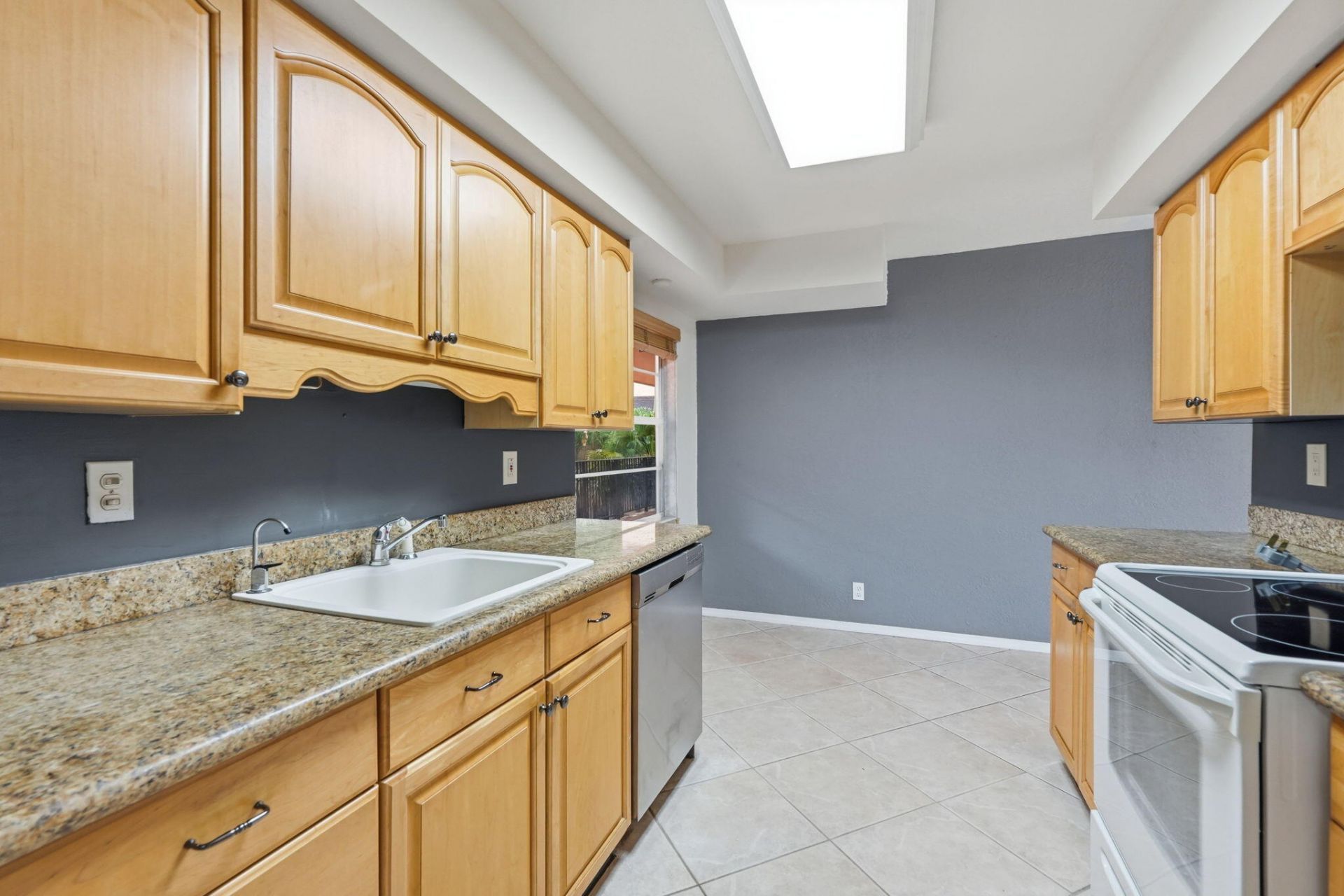 430 Commodore Drive, Unit 314, Plantation, FL 33325 Photo