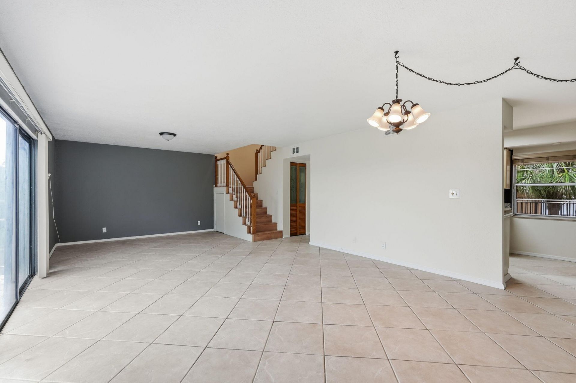 430 Commodore Drive, Unit 314, Plantation, FL 33325 Photo