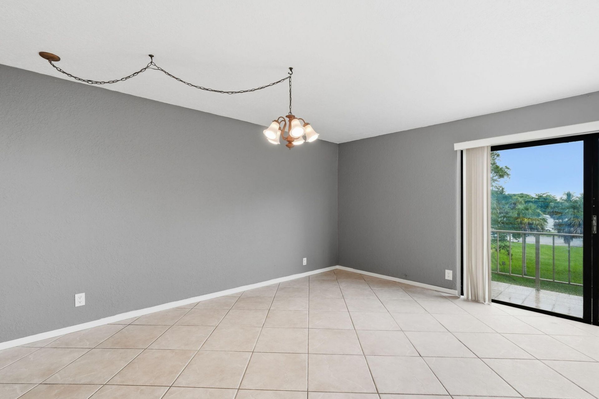 430 Commodore Drive, Unit 314, Plantation, FL 33325 Photo