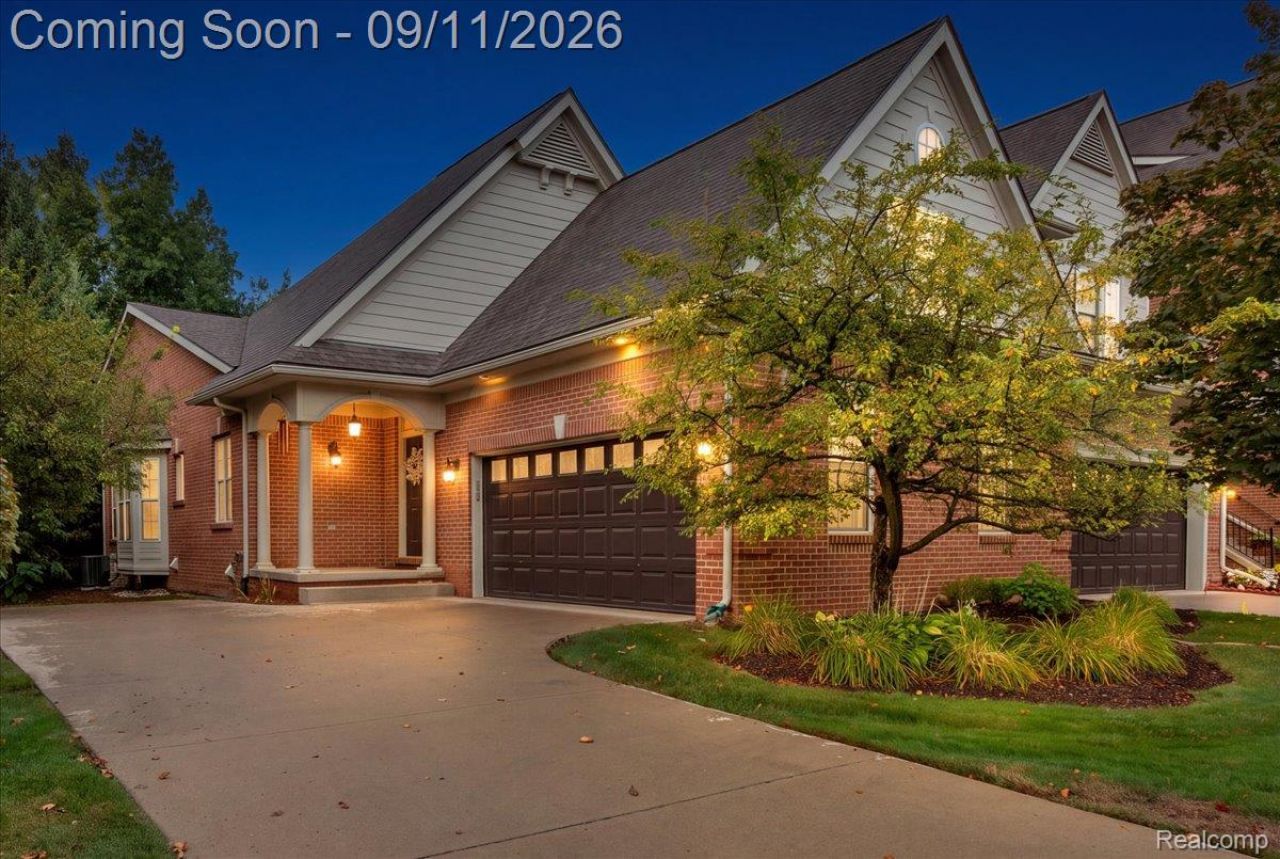 37525 Newburgh Park Circle , Livonia, Mi 48152 Main Photo