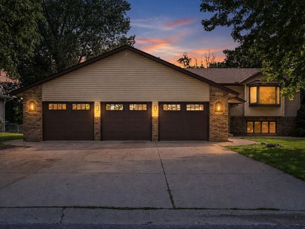 1242 Aldrich Way, Faribault, MN 55021