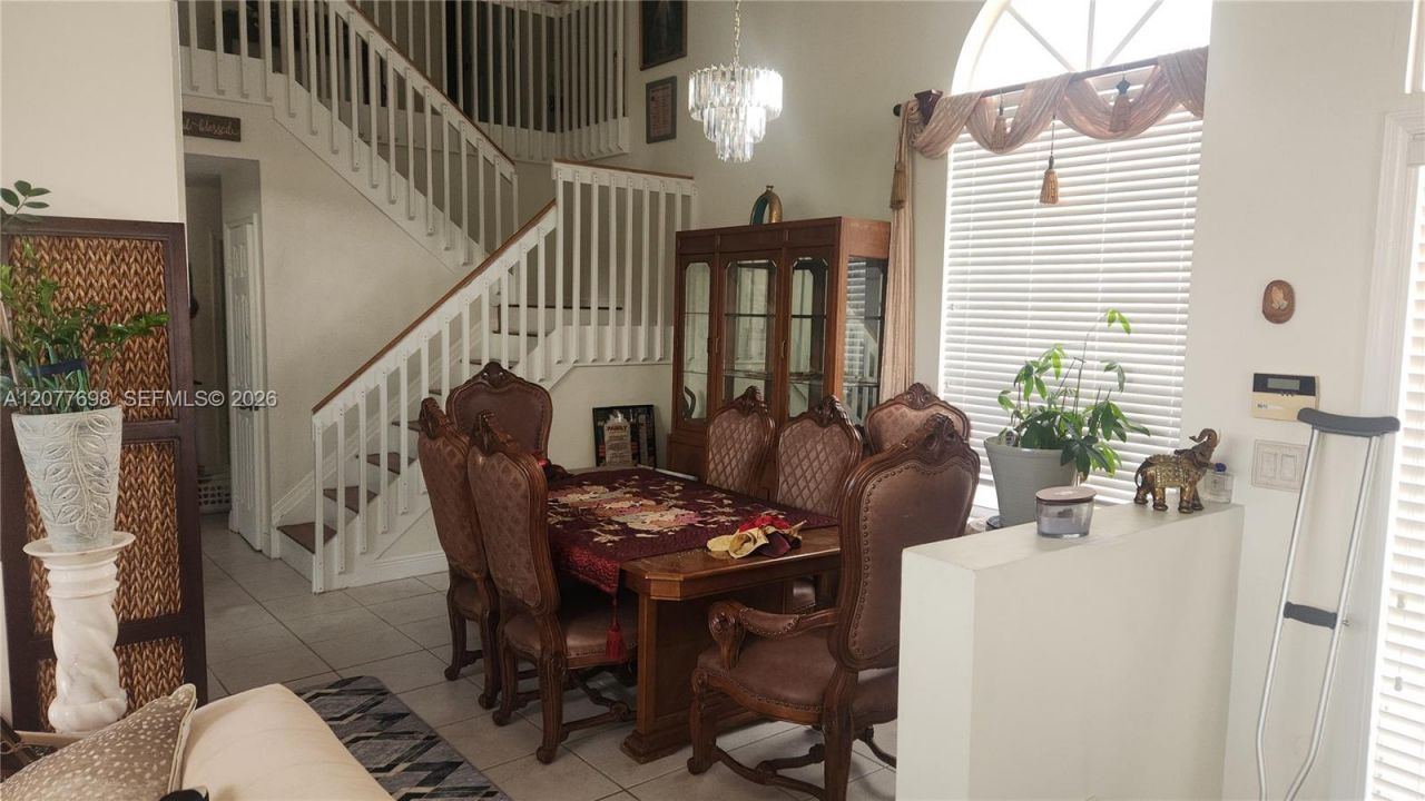 1055 NW 187th Ave , Pembroke Pines, FL 33029 Photo