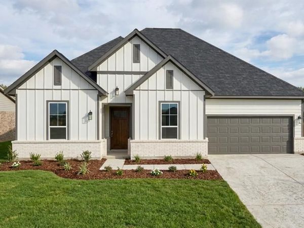 1625 Briscoe Drive, Benbrook, TX 76126