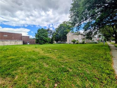 911 Davis Street, Elmira, NY 14901