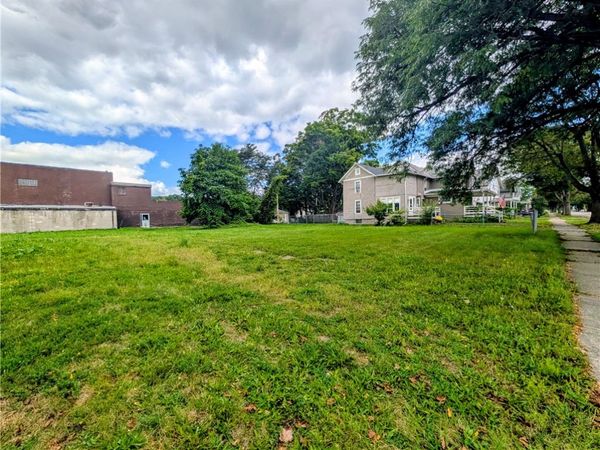 911 Davis Street, Elmira, NY 14901