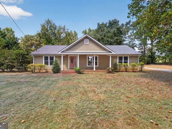 138 Lakeshore Circle NE, Milledgeville, GA 31061