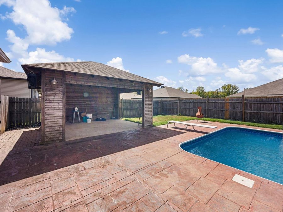 Property Image 32