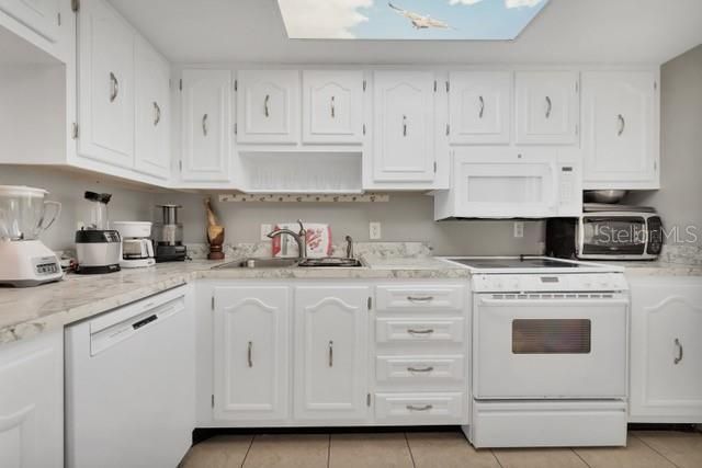 333 Lake Howard Drive Nw, Unit 204D, Winter Haven, FL 33880 Photo