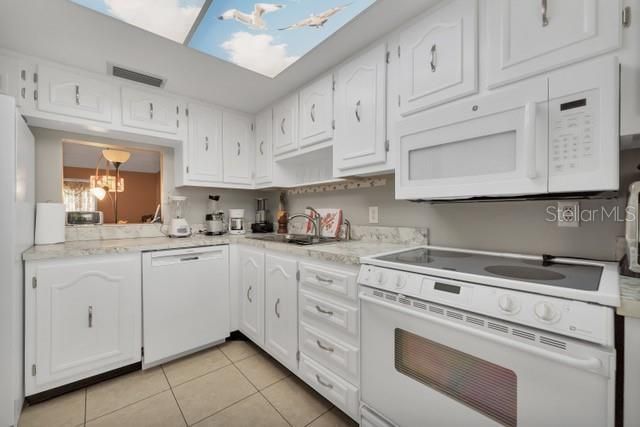 333 Lake Howard Drive Nw, Unit 204D, Winter Haven, FL 33880 Photo