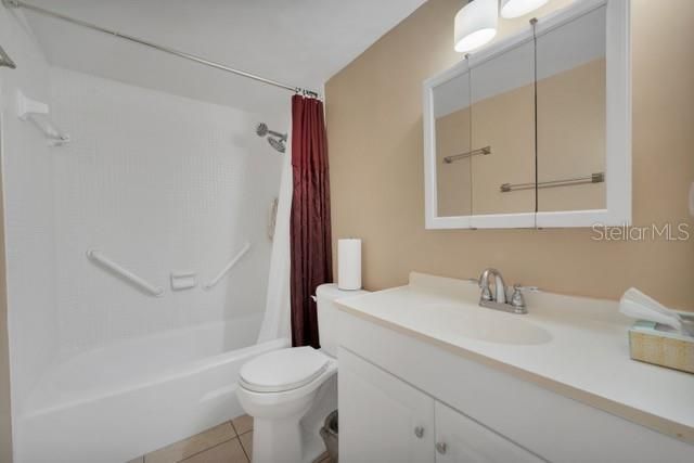 333 Lake Howard Drive Nw, Unit 204D, Winter Haven, FL 33880 Photo