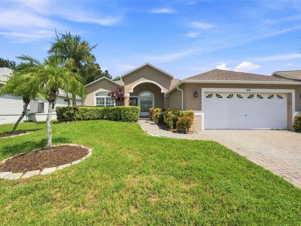 1001 POND VIEW COURT , TARPON SPRINGS, FL 34689