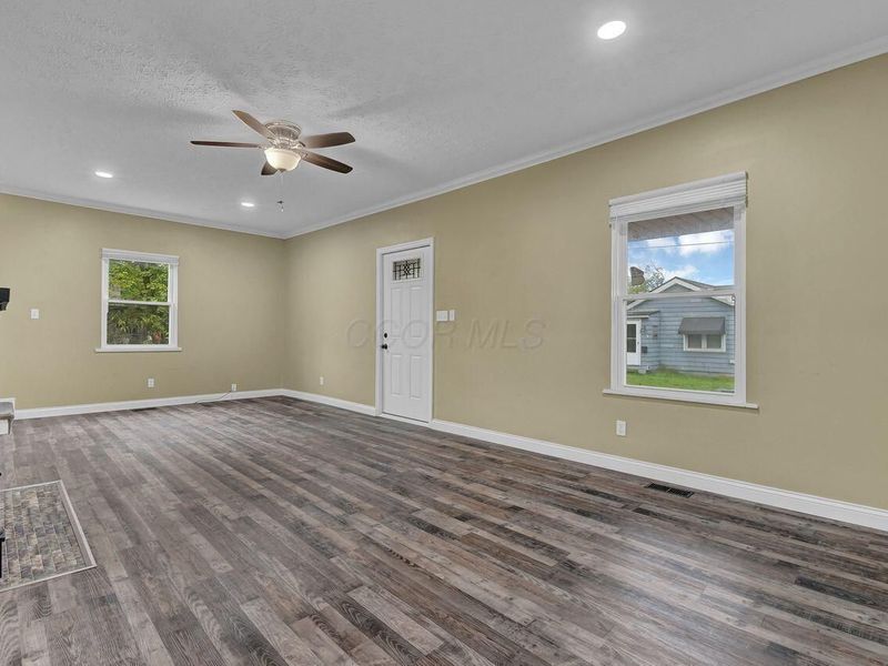 61 Rosebud Avenue , Newark, OH 43055 Photo 2