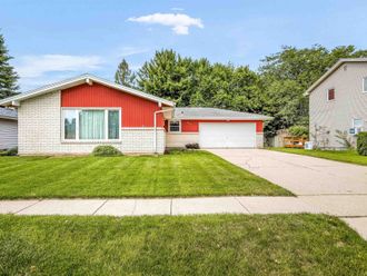 215 LYNNE Lane Belvidere, IL 61008