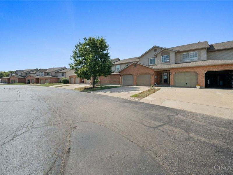 7903 Jessies way, Unit 303, Fairfield Township, OH 45011 Photo 2