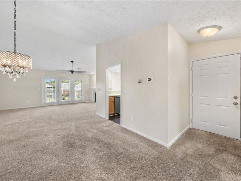 7903 Jessies way, Unit 303, Fairfield Township, OH 45011 Photo 3