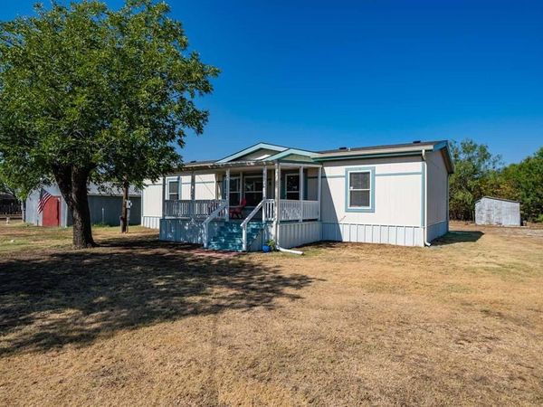 802 S Swenson Street , Stamford, TX 79553