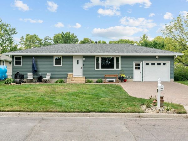 1709 14th Street E, Glencoe, MN 55336