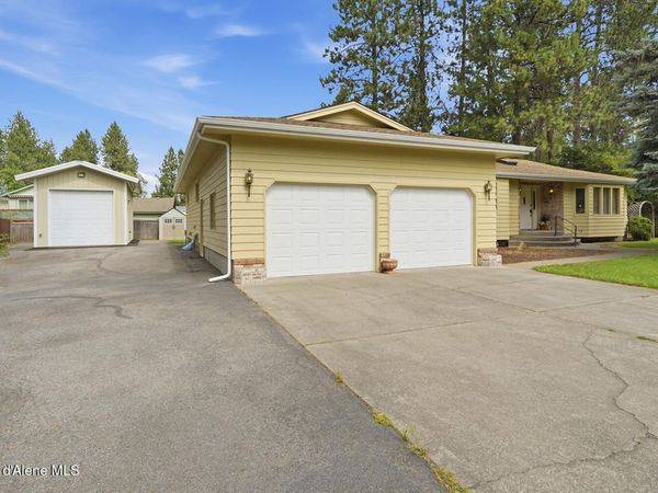 5512 N Parkwood CIR, Coeur d'Alene, ID 83815