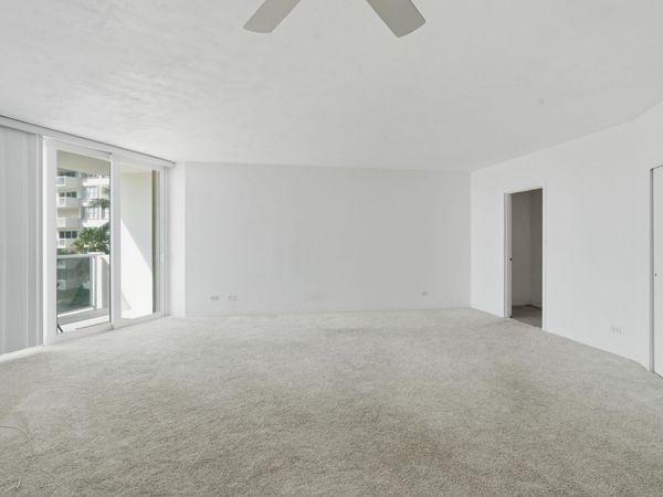 2800 N Flagler Drive, Unit 303, West Palm Beach, FL 33407