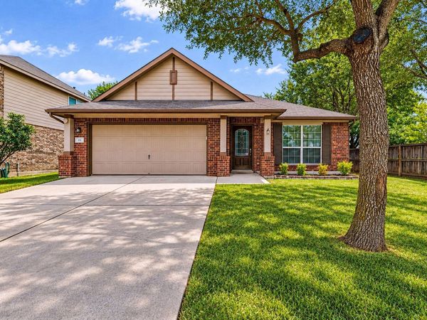 111 Sandstone TRL, Buda, TX 78610