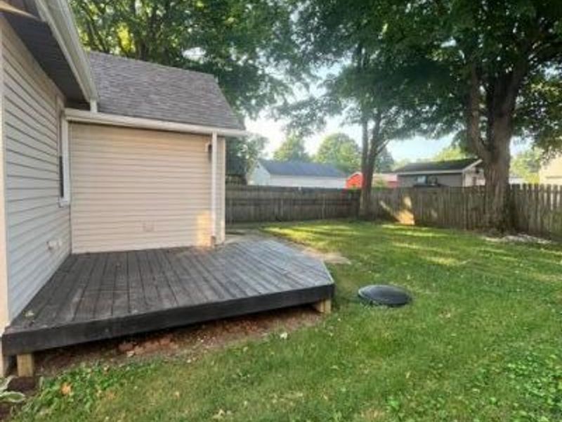 75 W Columbus Street , Lithopolis, OH 43136 Photo 4