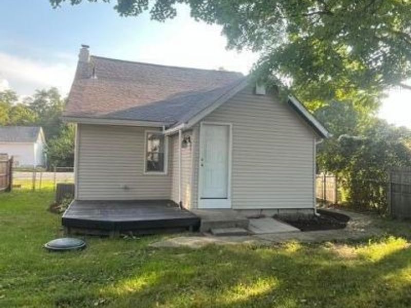 75 W Columbus Street , Lithopolis, OH 43136 Photo 5