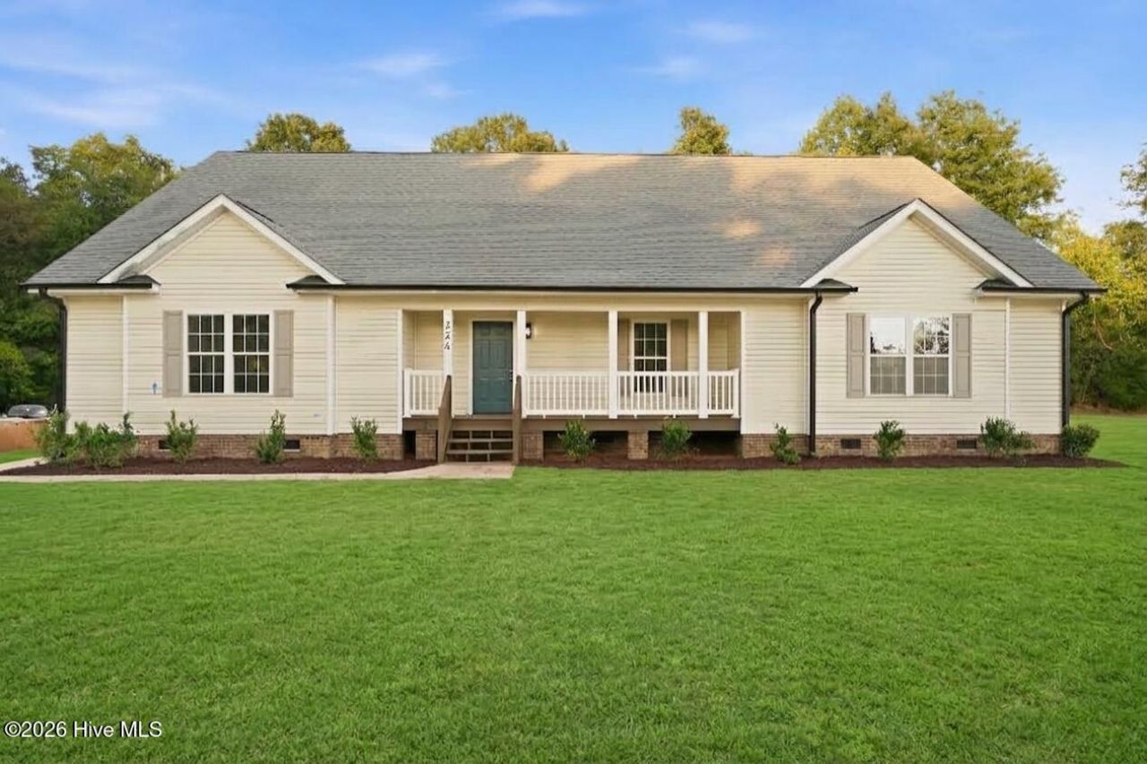 224 Lyons Road, Whitakers, NC 27891 Main Photo