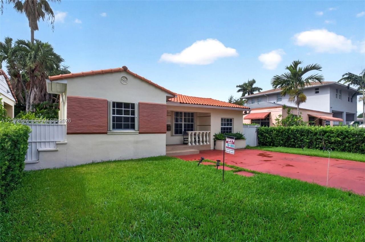 1590 NE 110th St , Miami, FL 33161 Photo