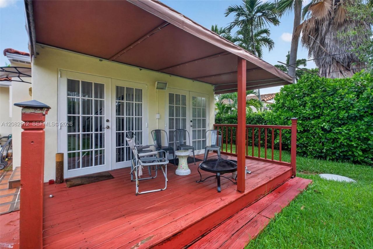 1590 NE 110th St , Miami, FL 33161 Photo