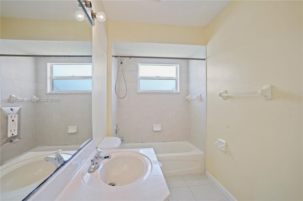 5961 NW Brenda Cir, Port Saint Lucie, FL 34986 Photo