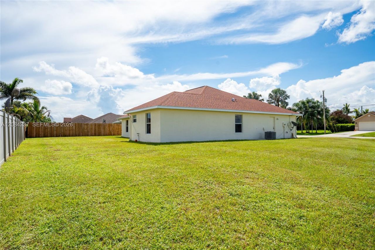 5961 NW Brenda Cir, Port Saint Lucie, FL 34986 Photo