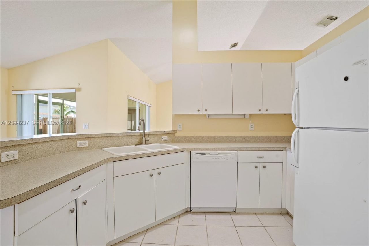 5961 NW Brenda Cir, Port Saint Lucie, FL 34986 Photo