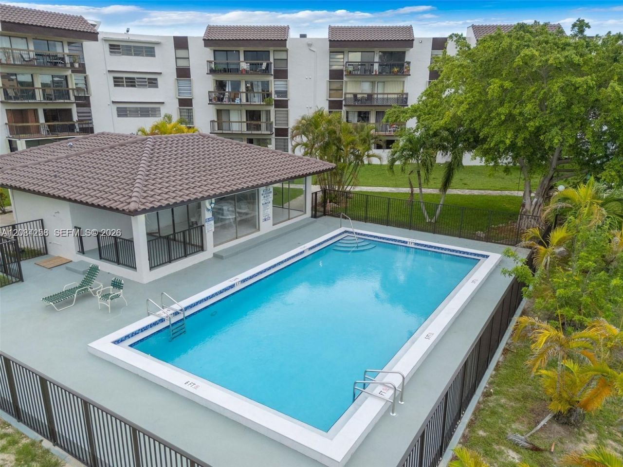 1350 SW 122nd Ave , Unit 317, Miami, FL 33184 Photo