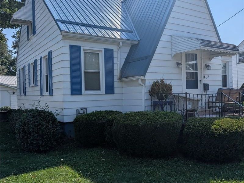 313 E Line Street, Minerva, OH 44657 Photo 2