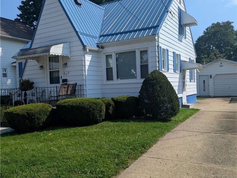 313 E Line Street, Minerva, OH 44657 Photo 3
