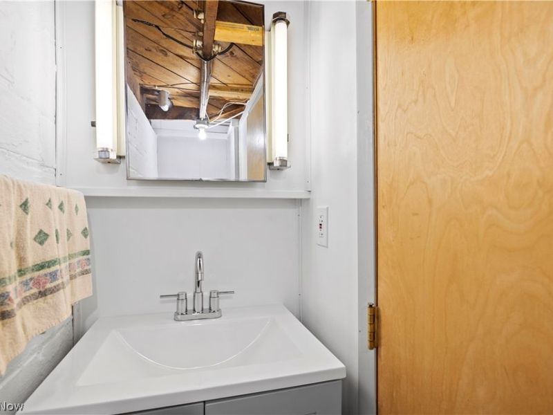 3569 Warren Road, Cleveland, OH 44111 Photo 36