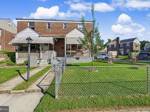 106 KENTWAY, DUNDALK, MD 21222