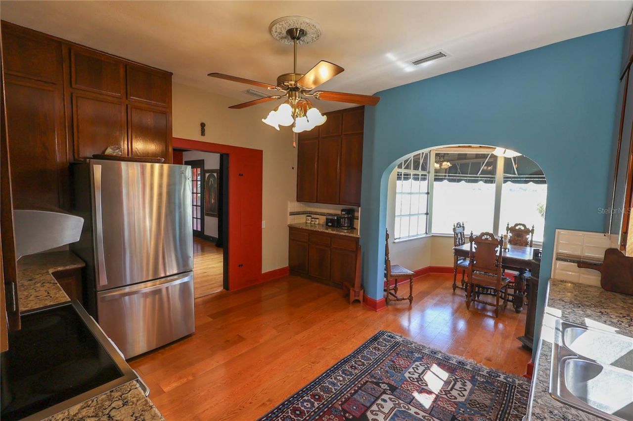 706 S Lakeshore Boulevard, Lake Wales, FL 33853 Photo